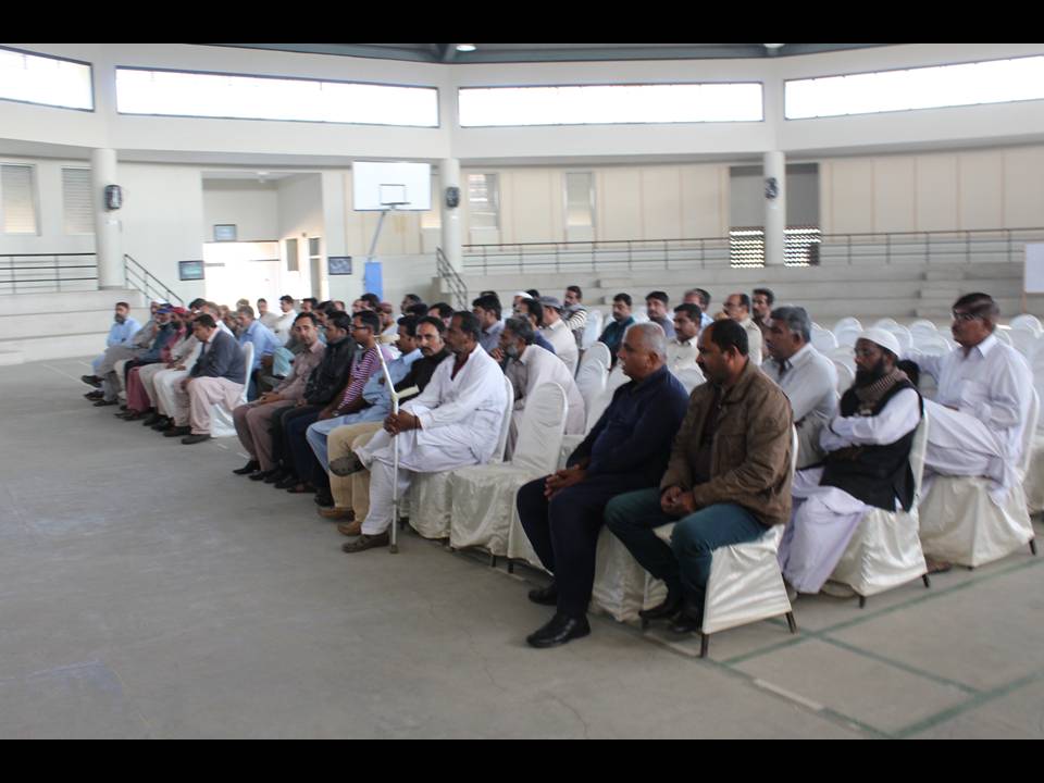 Fathers Meeting Middle (2)