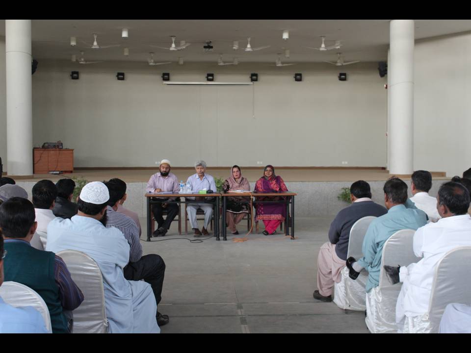 Fathers Meeting Middle (4)